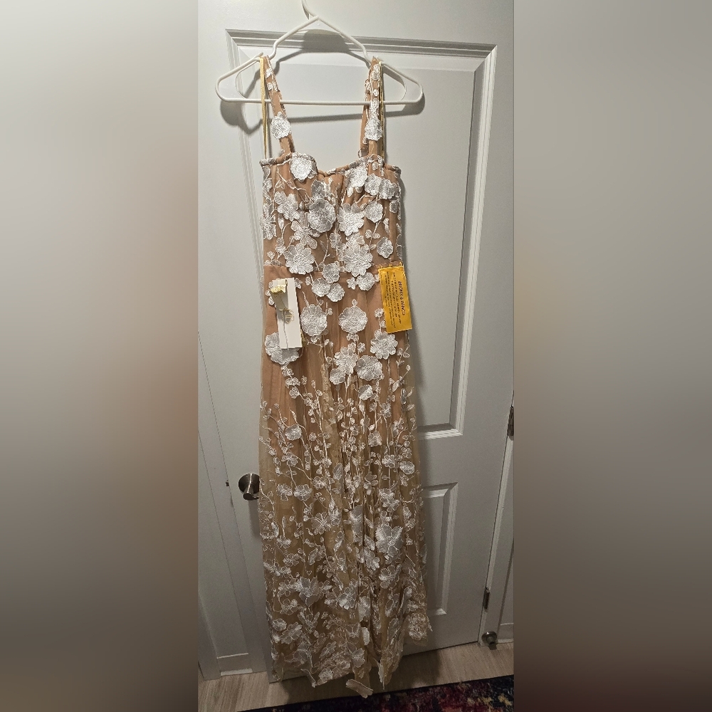 Bronx and Banco Jasmine 3D Floral Gown - Picture 6 of 6